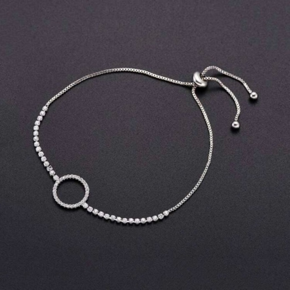 3/$30 🤍 Adjustable Rhinestone Bracelet - Picture 1 of 5